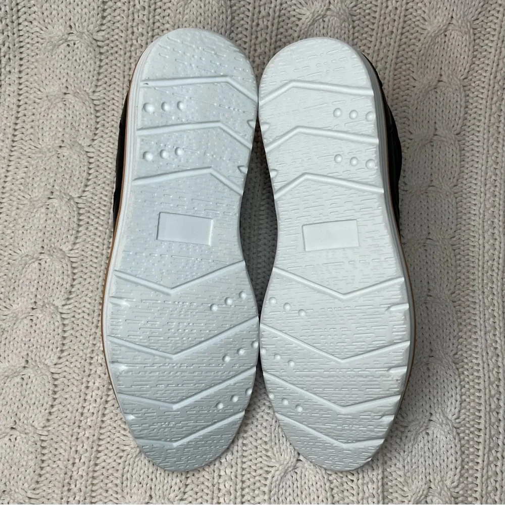 Polar Fox Sanders Memory Foam Mid-Top Perforated Casual Chukka Sneakers in Black - Picture 7 of 7